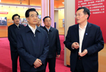 胡錦濤參觀&ldquo;科學發(fā)展成就輝煌&rdquo;大型圖片展覽
