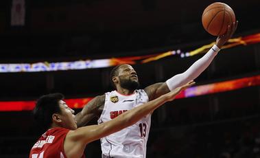 籃球&mdash;&mdash;CBA：廣東東莞銀行勝青島國(guó)信雙星