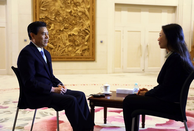 繼續(xù)支持有實(shí)力、有信譽(yù)的民營企業(yè)走出去