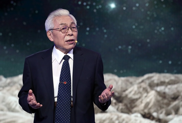 雖然已經(jīng)84歲了，但我還會(huì)加倍努力。