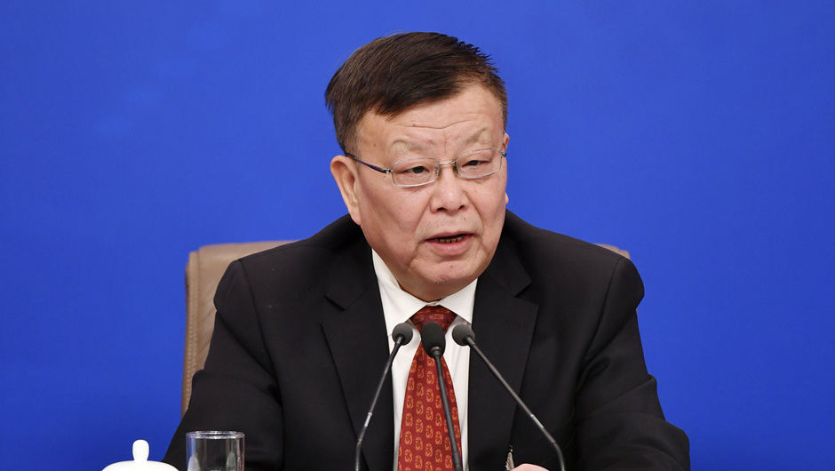 全國(guó)政協(xié)常委、副秘書長(zhǎng)（兼）、提案委員會(huì)副主任，九三學(xué)社中央副主席 賴明