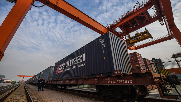 新華微評&middot;學習筆談：這個&ldquo;世界市場&rdquo;，潛力硬核！