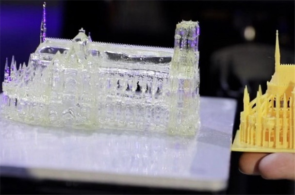 高效！精準(zhǔn)！現(xiàn)場體驗超高速光固化3D打印機