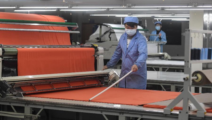 新華社評論員：用&ldquo;硬核&rdquo;舉措幫助企業(yè)渡難關