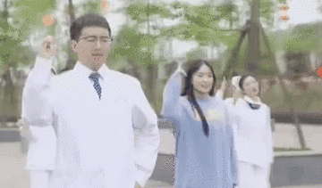 四川打疫苗神曲刷屏 《趕緊打》花絮來(lái)了！