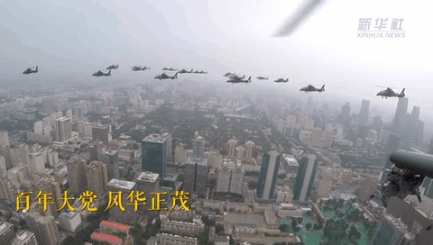 獨(dú)家視角！空中梯隊(duì)飛過(guò)天安門