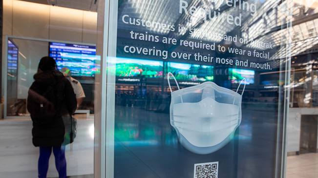 23天增500萬(wàn)例！ 美國(guó)新冠確診病例增速創(chuàng)新高