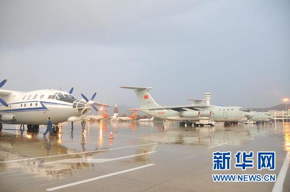 （搜尋馬航370航班&middot;圖文互動(dòng)）（3）中國(guó)空軍3架運(yùn)輸機(jī)抵達(dá)馬來(lái)西亞 將展開(kāi)海外搜救行動(dòng) 