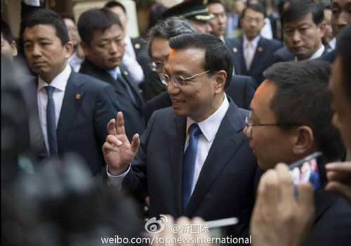 李克強：在非中企了解當(dāng)?shù)匚幕拍茉「?。圖片來源：&ldquo;新國際&rdquo;微博。