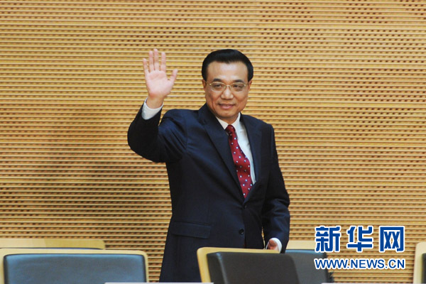 5月5日，中國國務(wù)院總理李克強在位于亞的斯亞貝巴的非洲聯(lián)盟總部發(fā)表題為《開創(chuàng)中非合作更加美好的未來》的演講。 新華社記者 謝環(huán)馳 攝 