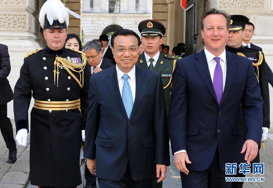 6月17日，中國(guó)國(guó)務(wù)院總理李克強(qiáng)在倫敦唐寧街10號(hào)首相府同英國(guó)首相卡梅倫舉行中英總理年度會(huì)晤。新華社記者 龐興雷 攝