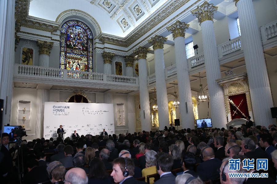 6月18日，國(guó)務(wù)院總理李克強(qiáng)在倫敦金融城市長(zhǎng)官邸面向英國(guó)皇家國(guó)際問題研究所和國(guó)際戰(zhàn)略研究所兩大智庫發(fā)表題為《共建包容發(fā)展的美好世界》的演講。新華社記者 龐興雷 攝 