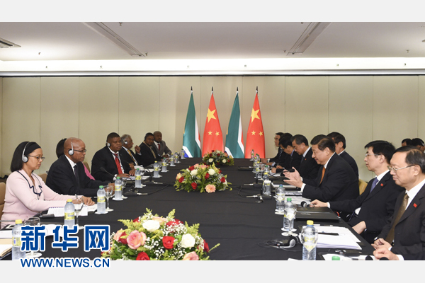 7月14日，國家主席習(xí)近平在巴西福塔萊薩會見南非總統(tǒng)祖馬。新華社記者 李學(xué)仁 攝