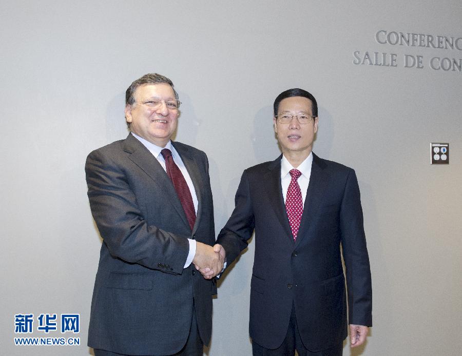 9月23日，正在紐約出席聯(lián)合國氣候峰會的國家主席習(xí)近平特使、國務(wù)院副總理張高麗在紐約聯(lián)合國總部會見歐盟委員會主席巴羅佐。新華社記者 王曄 攝 