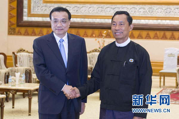 11月14日，國務(wù)院總理李克強(qiáng)在內(nèi)比都會(huì)見緬甸聯(lián)邦議會(huì)議長(zhǎng)兼人民院議長(zhǎng)吳瑞曼。新華社記者王曄攝
