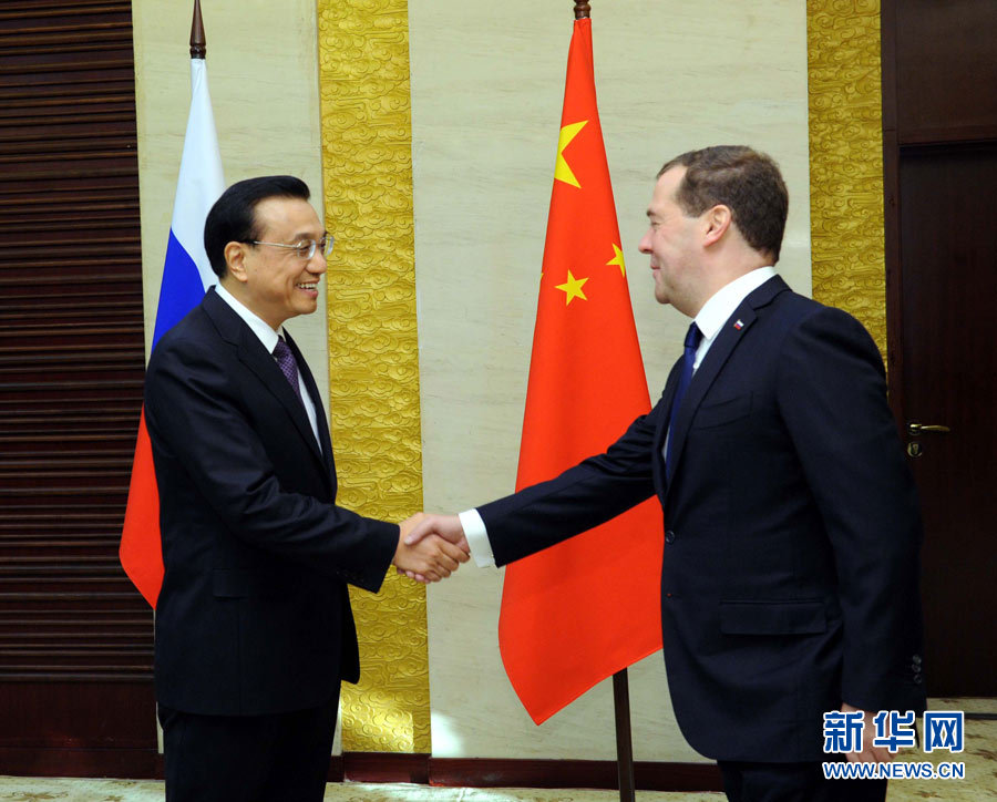 12月15日，中國國務院總理李克強在阿斯塔納會見俄羅斯總理梅德韋杰夫。 新華社記者 饒愛民 攝