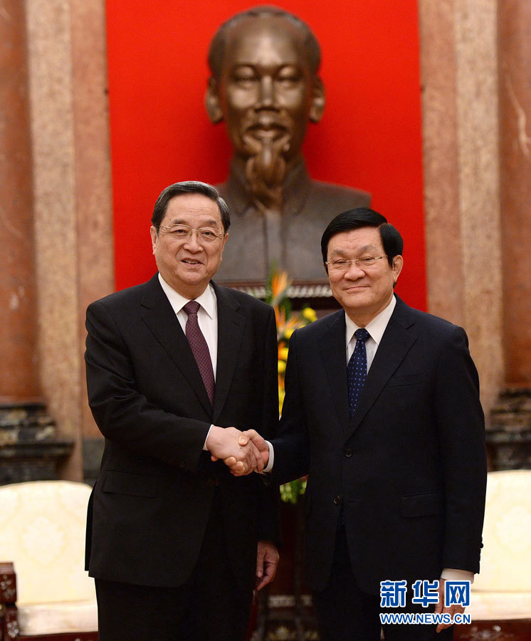 12月25日至27日，中共中央政治局常委、全國(guó)政協(xié)主席俞正聲對(duì)越南進(jìn)行正式訪問(wèn)。這是12月26日，俞正聲在河內(nèi)會(huì)見(jiàn)越南國(guó)家主席張晉創(chuàng)。 新華社記者馬占成攝