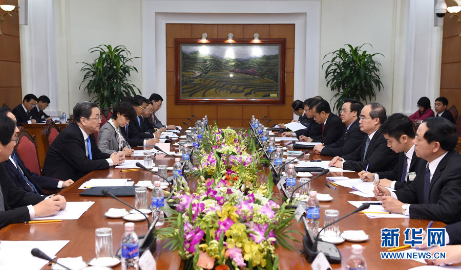 12月25日至27日，中共中央政治局常委、全國(guó)政協(xié)主席俞正聲對(duì)越南進(jìn)行正式訪問(wèn)。這是12月26日，俞正聲在河內(nèi)與越南祖國(guó)陣線主席阮善仁舉行會(huì)談。 新華社記者馬占成攝