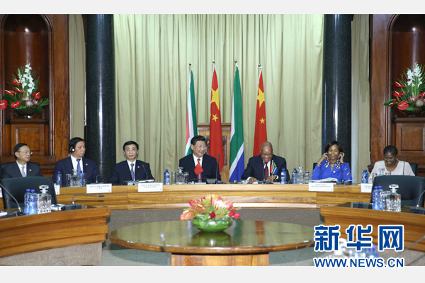 12月2日，國(guó)家主席習(xí)近平在比勒陀利亞同南非總統(tǒng)祖馬舉行會(huì)談。 新華社記者 馬占成 攝  
