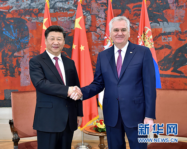 6月18日，國家主席習(xí)近平在貝爾格萊德同塞爾維亞總統(tǒng)尼科利奇舉行會(huì)談。 新華社記者 李濤 攝 