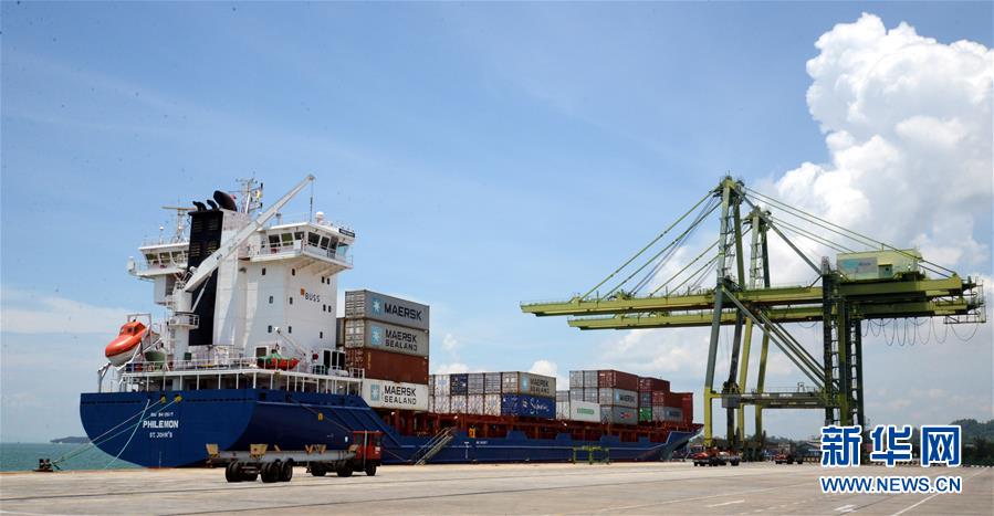 （新華全媒頭條&middot;圖文互動）（6）特稿：深化周邊友好　共促亞太繁榮&mdash;&mdash;寫在習(xí)近平主席出席亞太經(jīng)合組織第二十六次領(lǐng)導(dǎo)人非正式會議，對巴布亞新幾內(nèi)亞、文萊和菲律賓進(jìn)行國事訪問并在巴新同建交太平洋島國領(lǐng)導(dǎo)人會晤之際