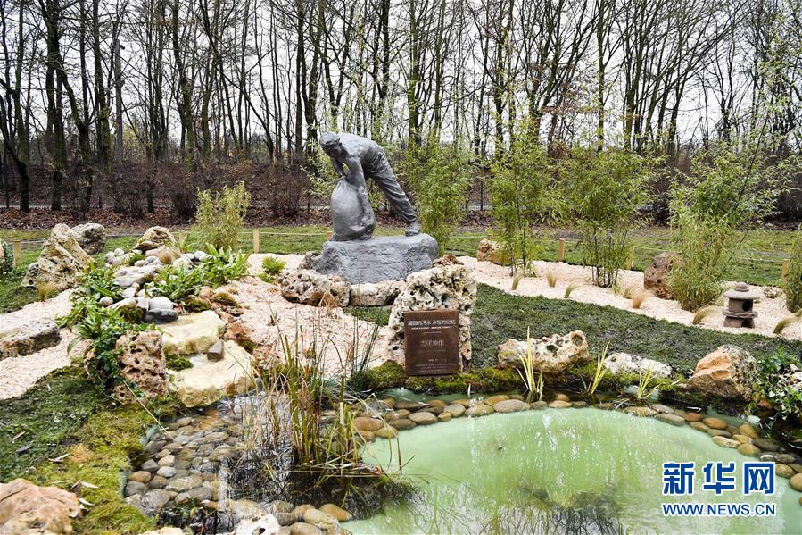 (國(guó)際)(2)一戰(zhàn)華工雕像在法國(guó)圣康坦市揭幕