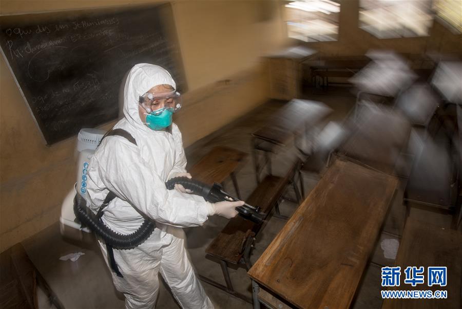 （國際&middot;圖文互動）（2）與時間賽跑&mdash;&mdash;中國救援隊(duì)成為莫桑比克災(zāi)后防疫重要力量