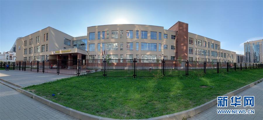 (習近平出訪配合稿·圖文互動)(3)通訊:中國“明珠”閃耀圣彼得堡——記中國大型綜合開發(fā)項目“波羅的海明珠”