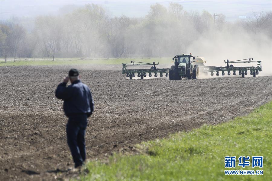 （國際&middot;圖文互動(dòng)）（2）通訊：貿(mào)易戰(zhàn)凸顯美國農(nóng)業(yè)發(fā)展隱憂