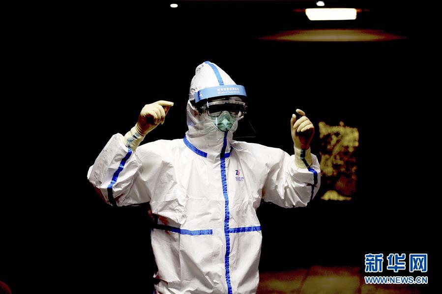 （國(guó)際疫情&middot;圖文互動(dòng)）（5）通訊：經(jīng)驗(yàn)豐富裝備精良 中國(guó)專家組在伊拉克助力抗疫