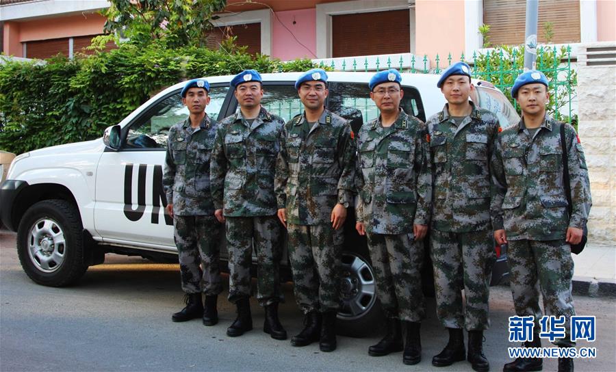 (新華全媒頭條·圖文互動(dòng))(3)崢嶸歲月30年 中國(guó)藍(lán)盔衛(wèi)和平