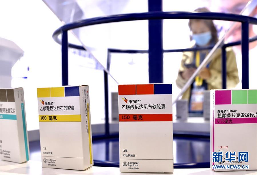 （第三屆進(jìn)博會&middot;圖文互動）（8）新疫苗、新療法，進(jìn)博會最&ldquo;火爆&rdquo;展區(qū)見聞