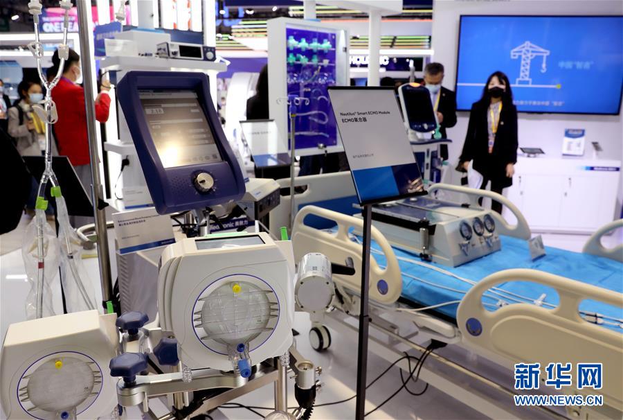 （第三屆進(jìn)博會&middot;圖文互動）（10）新疫苗、新療法，進(jìn)博會最&ldquo;火爆&rdquo;展區(qū)見聞