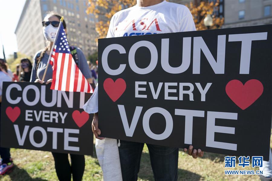 (國際)(1)美國大選繼續(xù)計票 關(guān)鍵州歸屬仍未確定