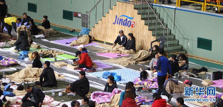 多名韓國(guó)&ldquo;歲月&rdquo;號(hào)客輪乘客下落不明