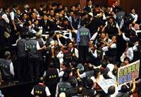 別讓&ldquo;政治口水&rdquo;消耗了臺灣的正能量