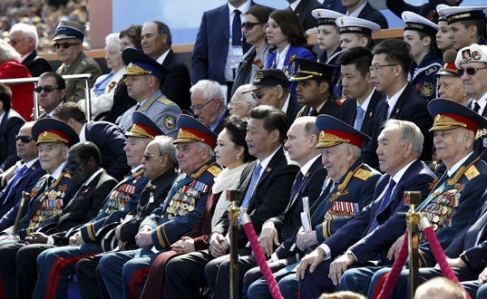 習(xí)近平出席俄羅斯紀念衛(wèi)國戰(zhàn)爭勝利70周年慶典