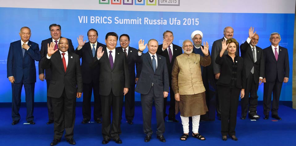 習近平出席金磚國家同歐亞經(jīng)濟聯(lián)盟、上海合作組織成員國、觀察員國及受邀國領導人對話會