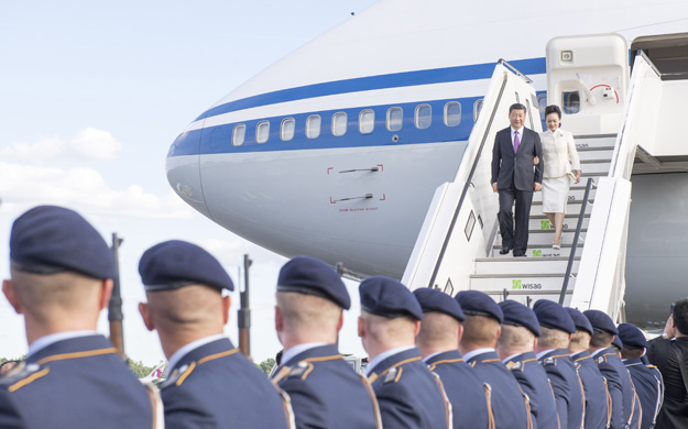 習(xí)近平抵達(dá)柏林 開始對(duì)德意志聯(lián)邦共和國進(jìn)行國事訪問