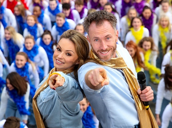 一起來battle！325名英國舞者大跳迪斯科破吉尼斯世界紀錄