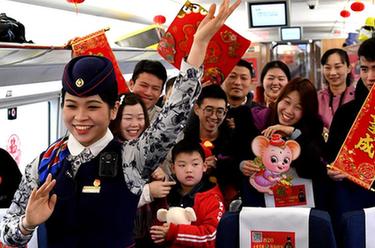 &ldquo;00后&rdquo;乘務(wù)員的首個春運