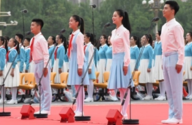 聽共青團員和少先隊員的心聲：請黨放心，強國有我！