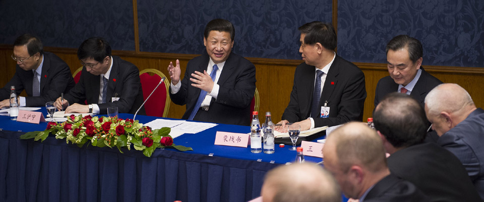 習近平會見俄羅斯?jié)h學家、學漢語的學生和媒體代表